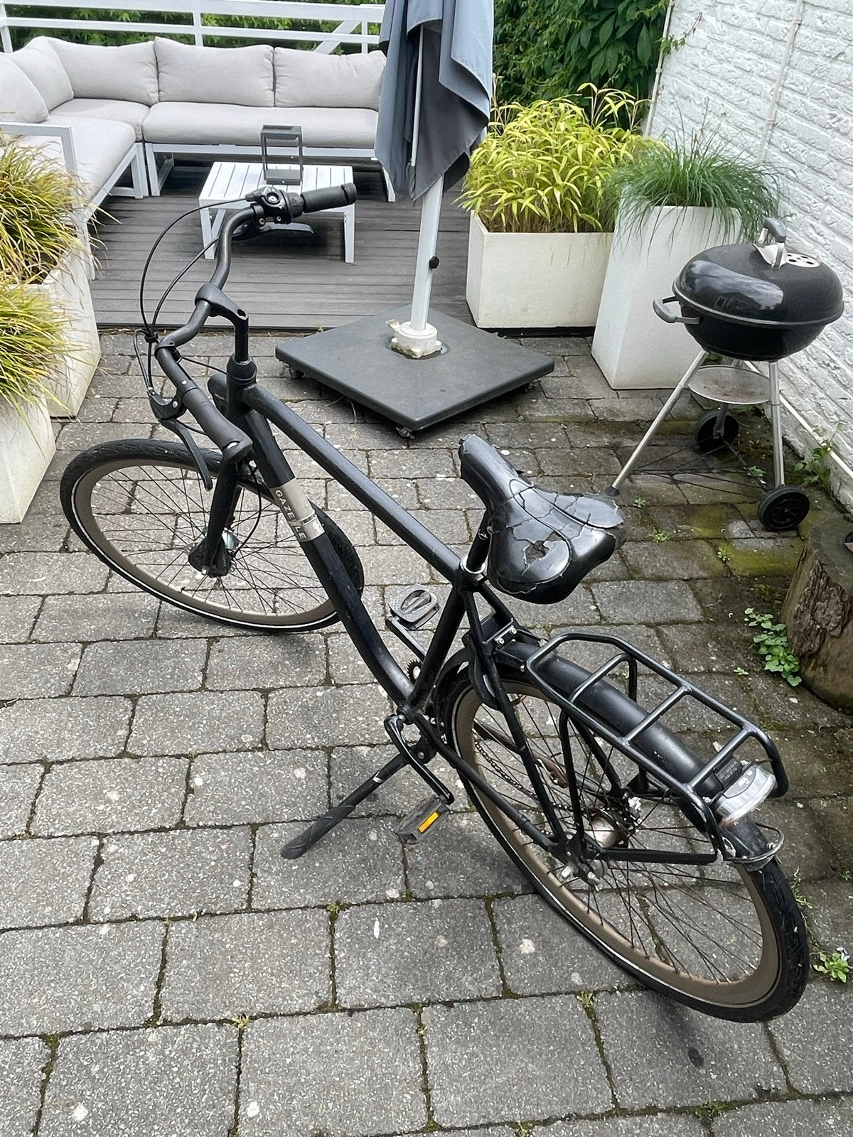 Gazelle fiets met lekke achterband en los tandwiel., Fietsen en Brommers, Ophalen, Gebruikt, Gazelle, Versnellingen