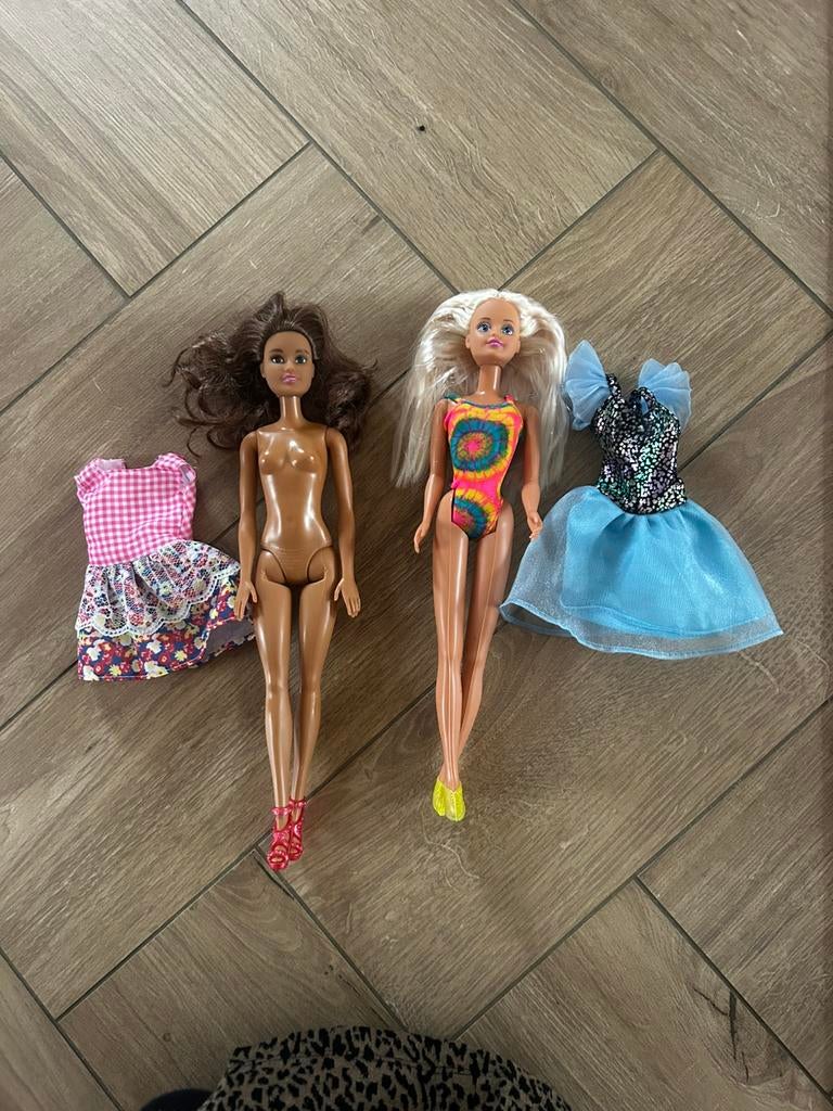 Barbie poppen, verschillende soorten, Ophalen, Zo goed als nieuw, Barbie