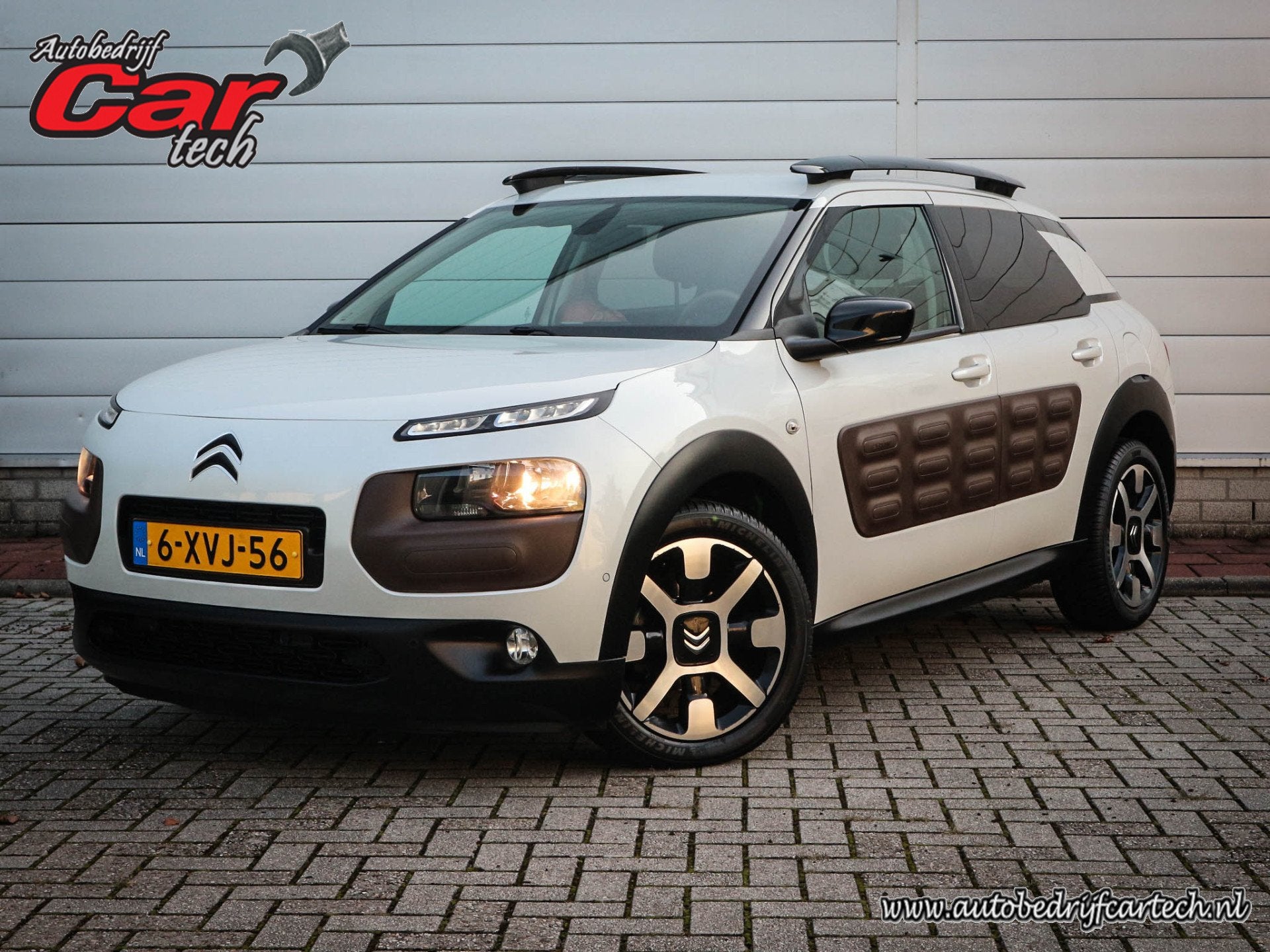 Citroën C4 Cactus 1.2 e-VTi Shine | Clima | Cruise | Navi |, Auto's, 82 pk, Origineel Nederlands, 3 cilinders, C4 Cactus