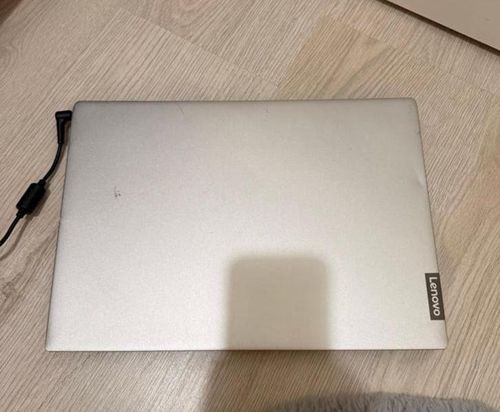Laptop lenovo, Gebruikt, 2 tot 3 Ghz, Qwerty, 14 inch