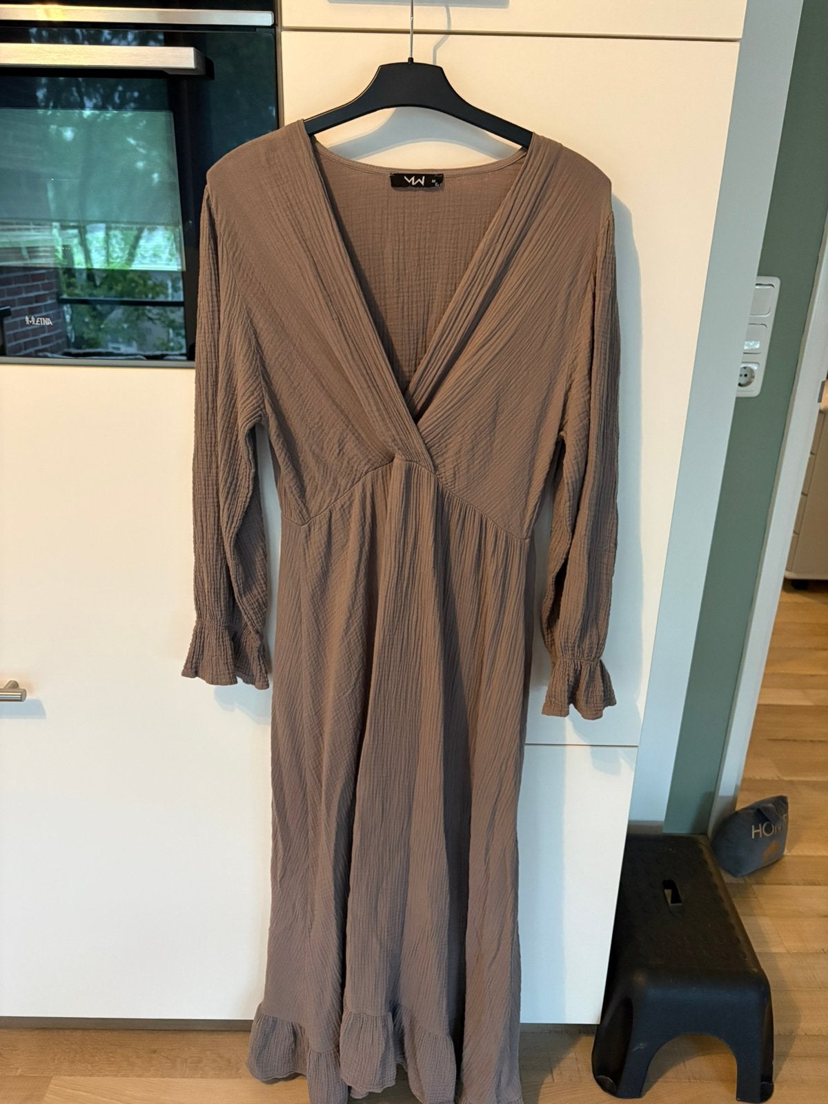 Most Wanted - Mousseline Maxi Ruffle Dress, Maat 38/40 (M), Bruin, Nieuw, Ophalen of Verzenden