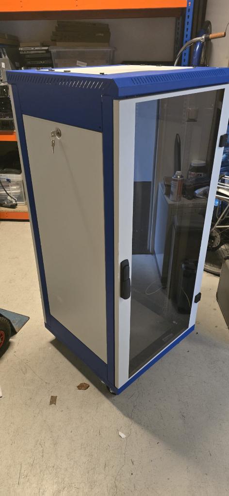 Patchkast 19 inch op wielen, Computers en Software, Serverkasten, Ophalen, Nieuw, Glas, Plaatstaal