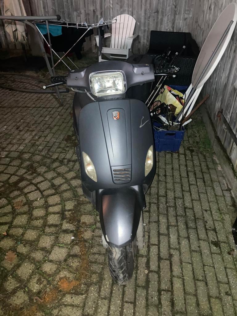 La souris, Ophalen of Verzenden, Zo goed als nieuw, Benzine, Overige merken
