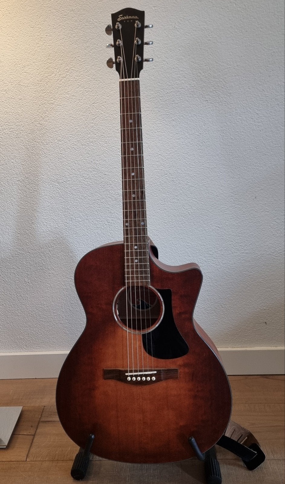 Eastman PCH1 GACE te koop, Ophalen, Zo goed als nieuw, Western- of Steelstringgitaar, Met (piezo-)element