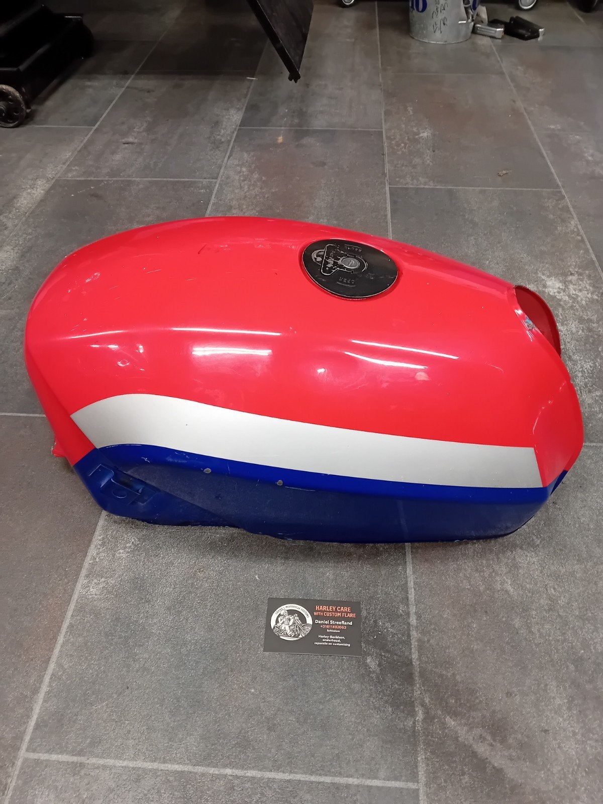 Suzuki gs1100 tank met vlotterunit, Ophalen of Verzenden, Gebruikt