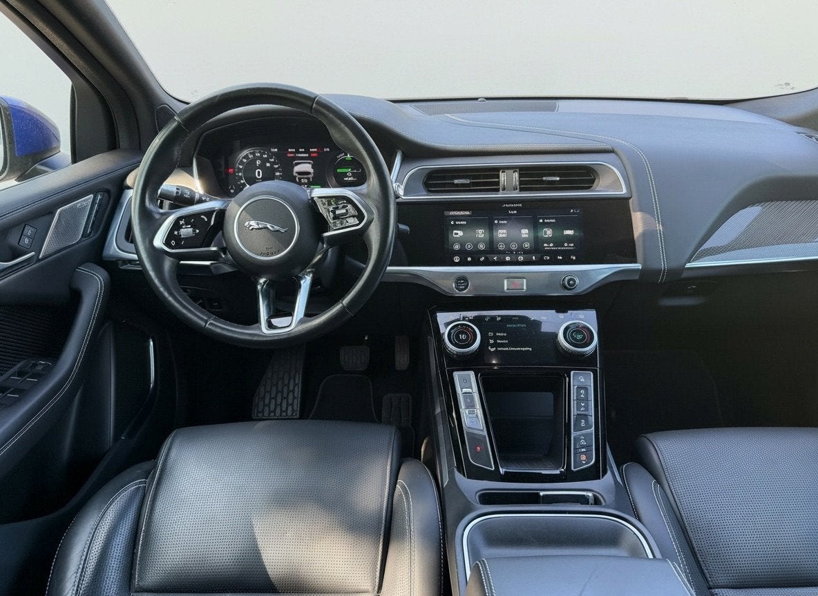 Jaguar I-PACE EV400 pk First Edition 90 kWh, VOL OPTIES, pan, Gebruikt, 750 kg, 245 min, 90 kWh