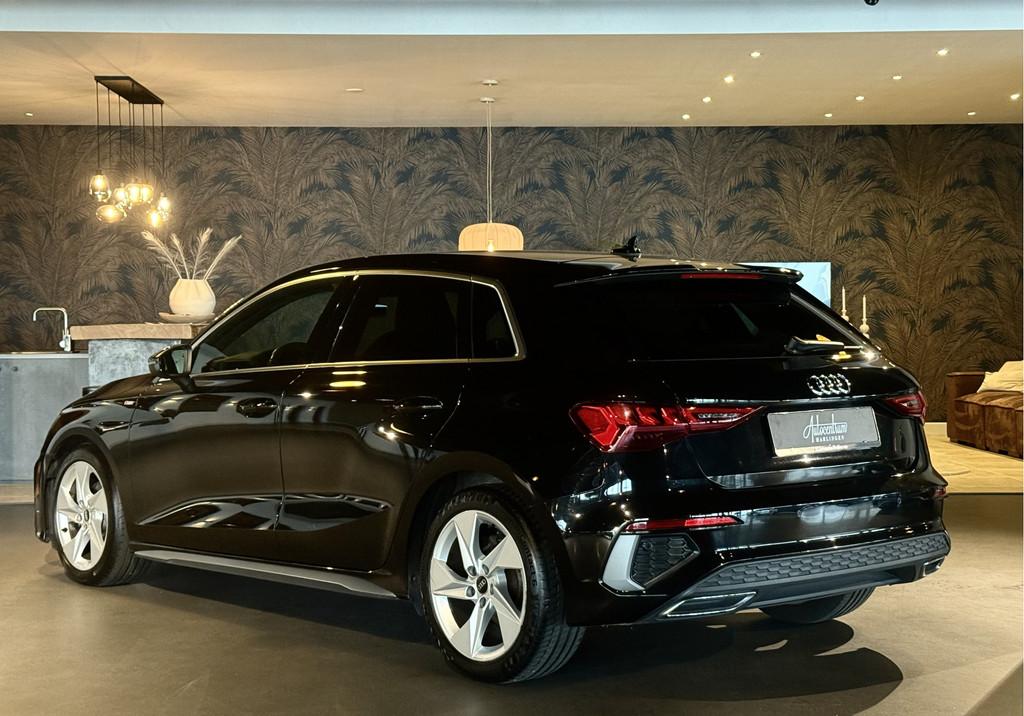 Audi A3 Sportback 30 TFSI S Edition I Automaat I Virtual Coc, Gebruikt, Bedrijf, Hybride Elektrisch/Benzine, 3 cilinders