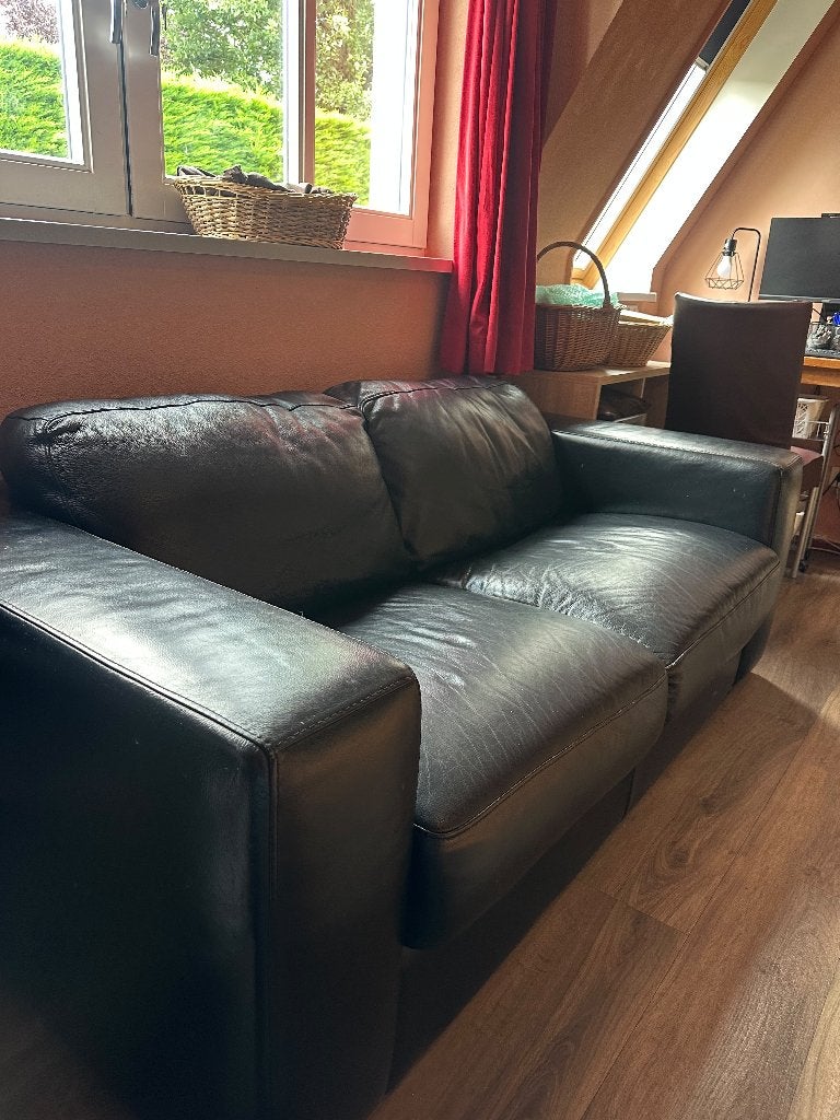 gratis af te halen zwarte leren bank, Ophalen, Gebruikt, 150 tot 200 cm, Driepersoons