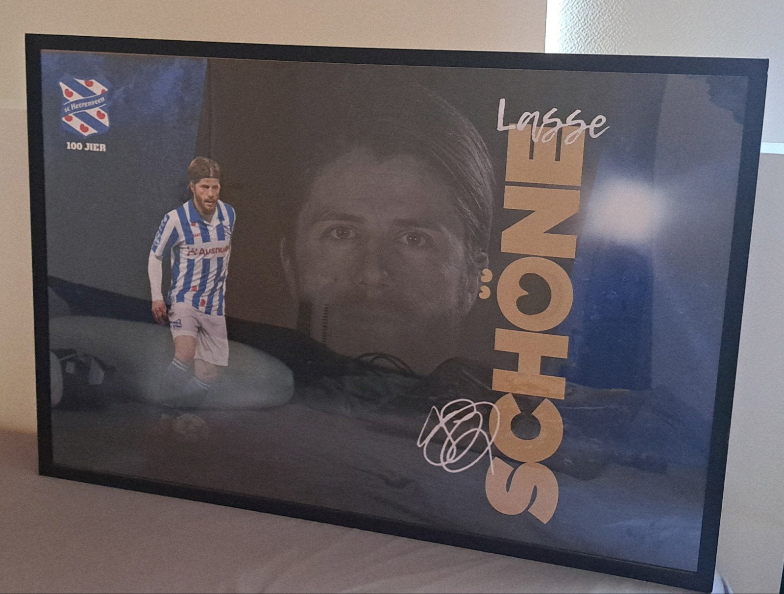 Lasse Schöne SC Heerenveen ingelijste poster. 60x90 lijst, 50 – 75, Ophalen of Verzenden, Zo goed als nieuw, 75 tot 100 cm