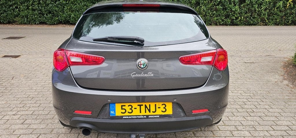 Alfa Romeo Giulietta 1.4 T Distinctive, Voorwielaandrijving, Euro 5, Gebruikt, Zwart