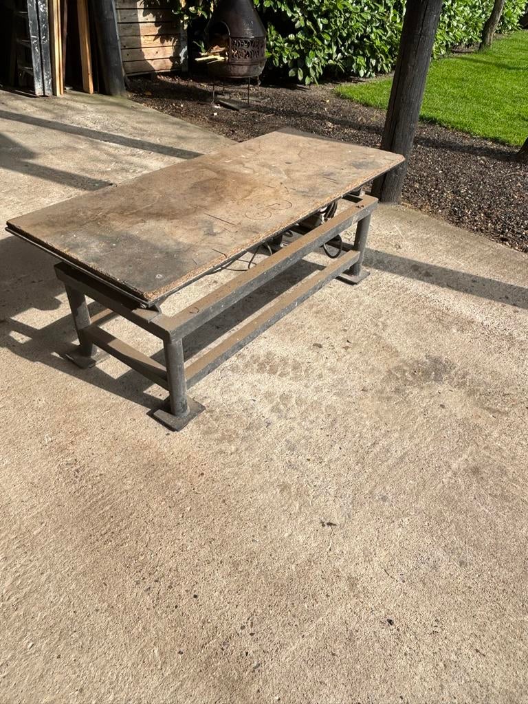 Beton triltafel / schudtafel voor betonproductie, Ophalen of Verzenden, Gebruikt