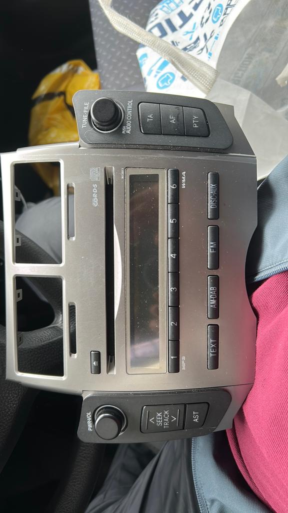 Toyota Yaris Radio CD-speler (2006-2011), Auto diversen, Autoradio's, Ophalen of Verzenden, Gebruikt