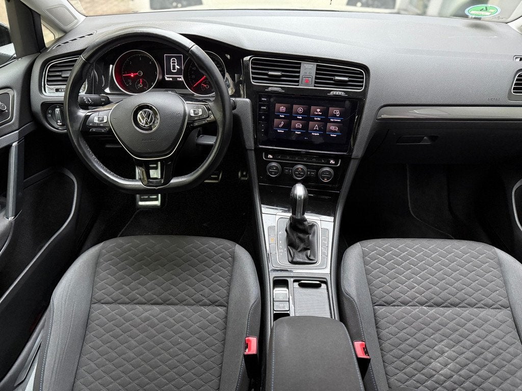 Volkswagen Golf 1.6 TDI Highline Business R l Facelift l Nav, Stof, Gebruikt, 4 cilinders, 116 pk