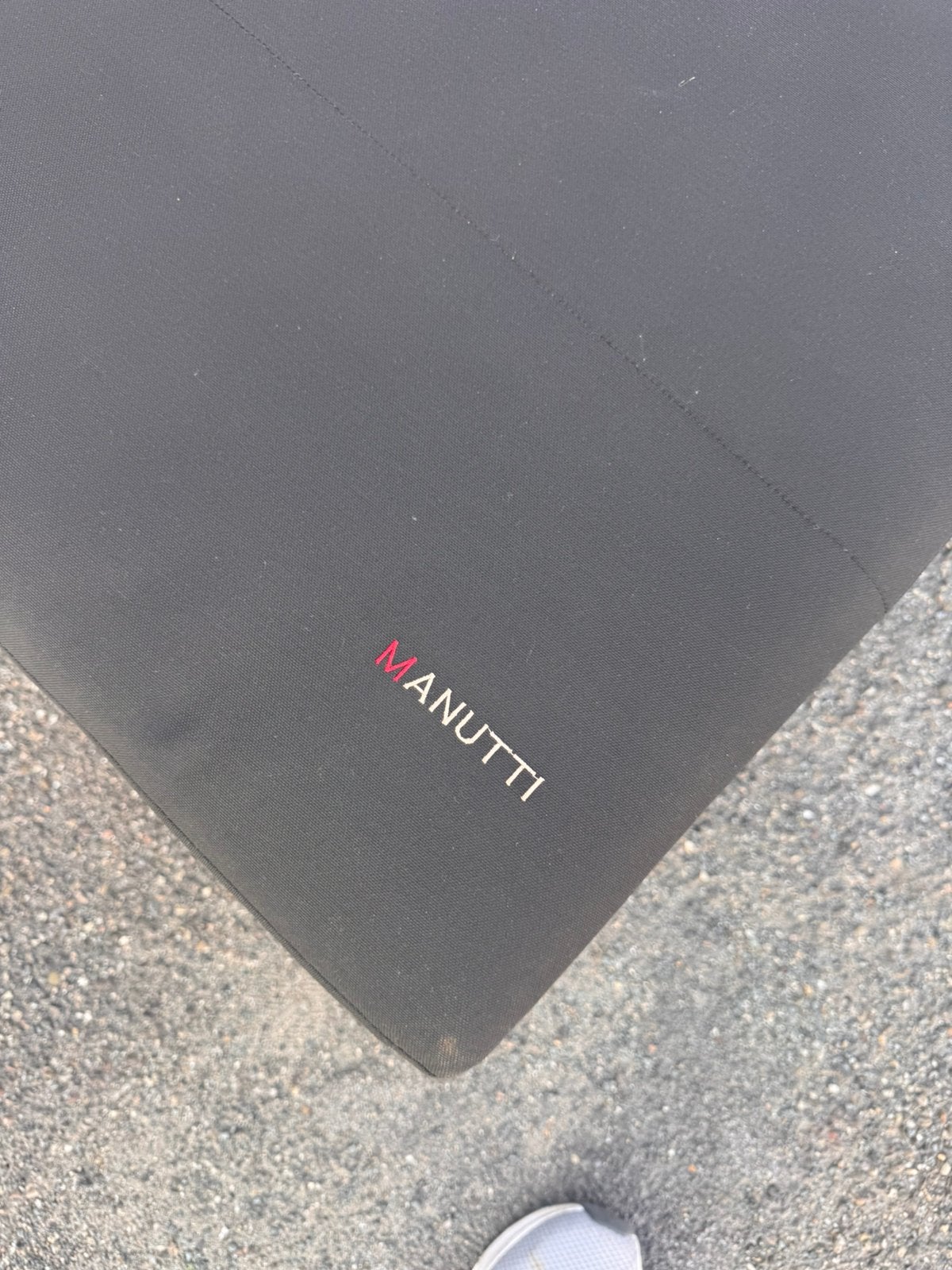 Manutti ligbed, Tuin en Terras, Ophalen, Zo goed als nieuw, Aluminium