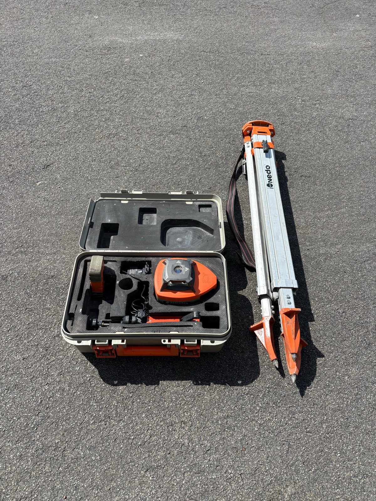 Nedo Sirius 1 HV rotatielaser met ACCEPTOR2 en statief, Ophalen of Verzenden, Gebruikt, Overige meters