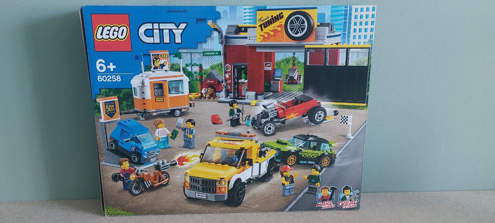 LEGO City 60258 Tuning Werkplaats - Zo goed als nieuw, Ophalen of Verzenden, Zo goed als nieuw