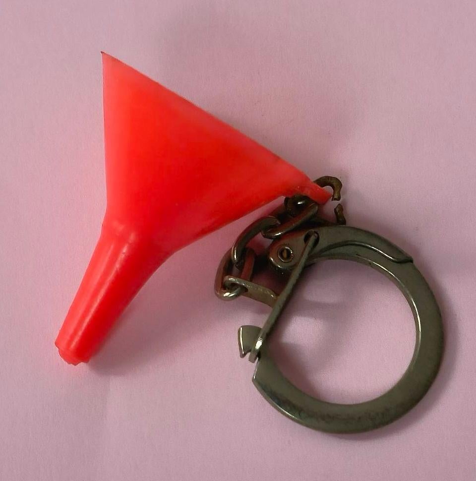 Trechter sleutelhanger, Ophalen of Verzenden, Zo goed als nieuw, Overige typen