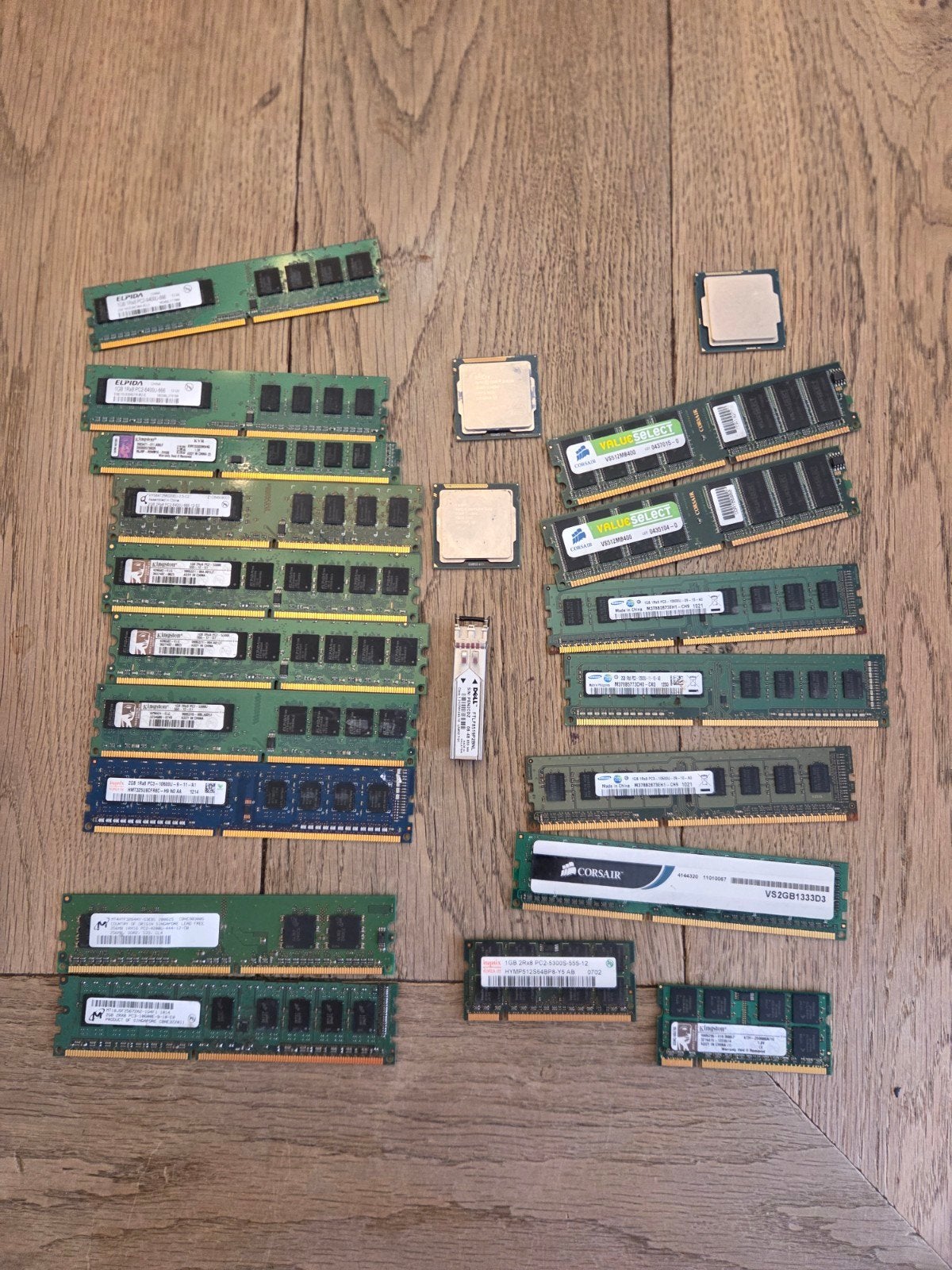 Diverse RAM modules en CPU's - DDR2, DDR3, DDR4, Computers en Software, RAM geheugen, Gebruikt, Server, Verschillende snelheden (o.a. 1066MHz, 1333MHz, 1600MHz)