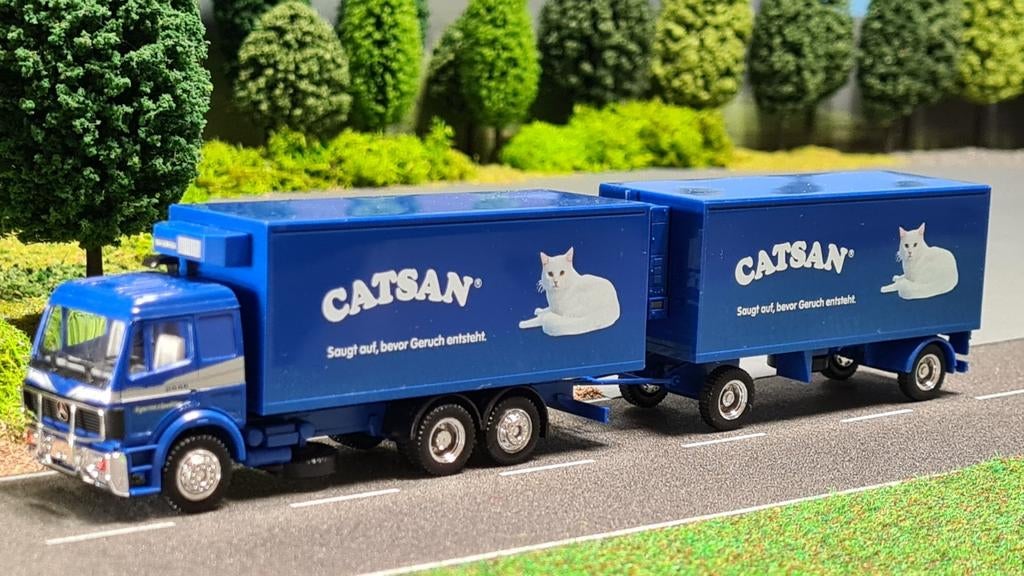019 Herpa Rigterink Catsan Mercedes SK koelcombinatie, Ophalen of Verzenden, Nieuw, Bus of Vrachtwagen, Herpa