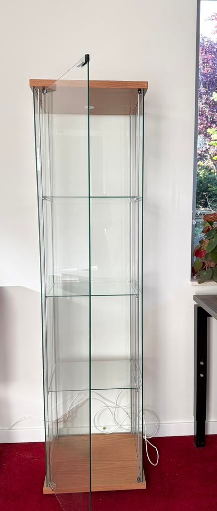 Vitrinekast glas Ikea Detolf 2x, Huis en Inrichting, Ophalen, Gebruikt, 50 tot 100 cm, Glas