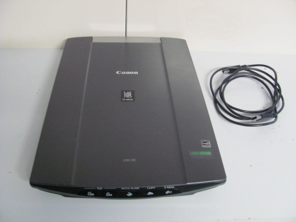 Canon Canoscan LiDE 210 met usb kabel, Canon, Zo goed als nieuw, Mobiele scanner, MacOS