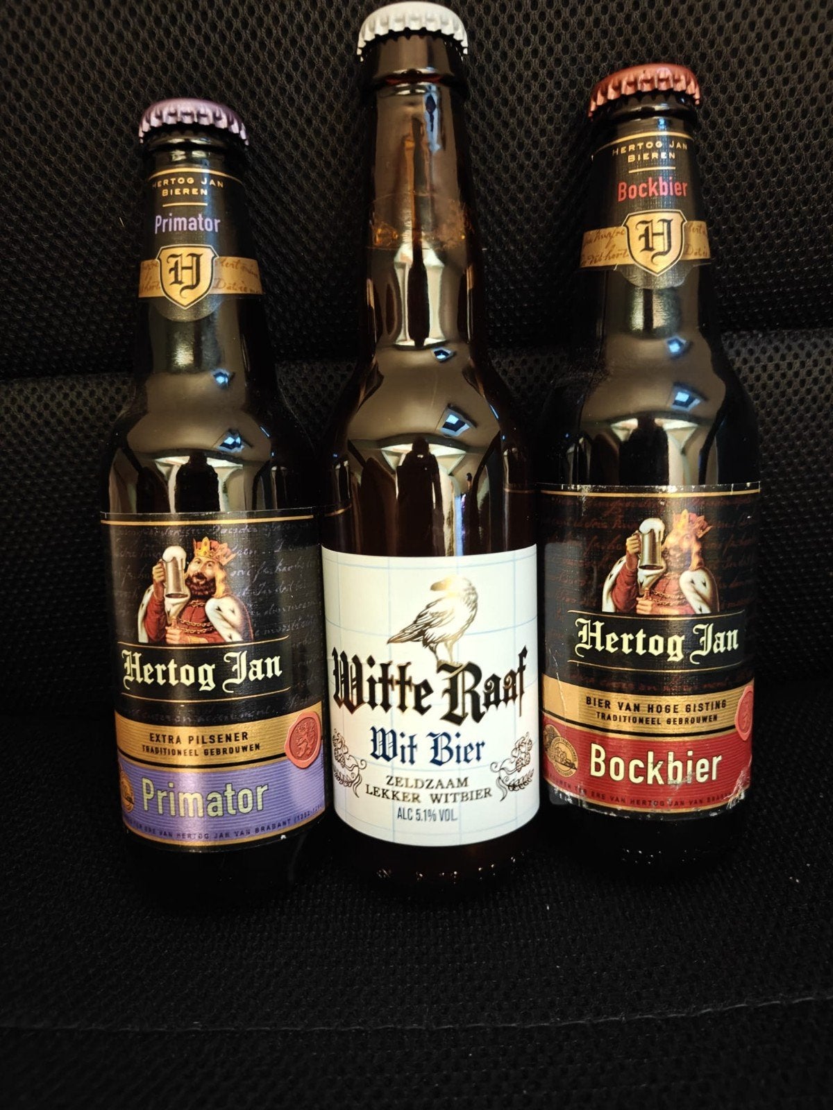 drie oude flesjes van Hertog Jan, Verzamelen, Biermerken, Ophalen of Verzenden, Nieuw, Flesje(s), Hertog Jan