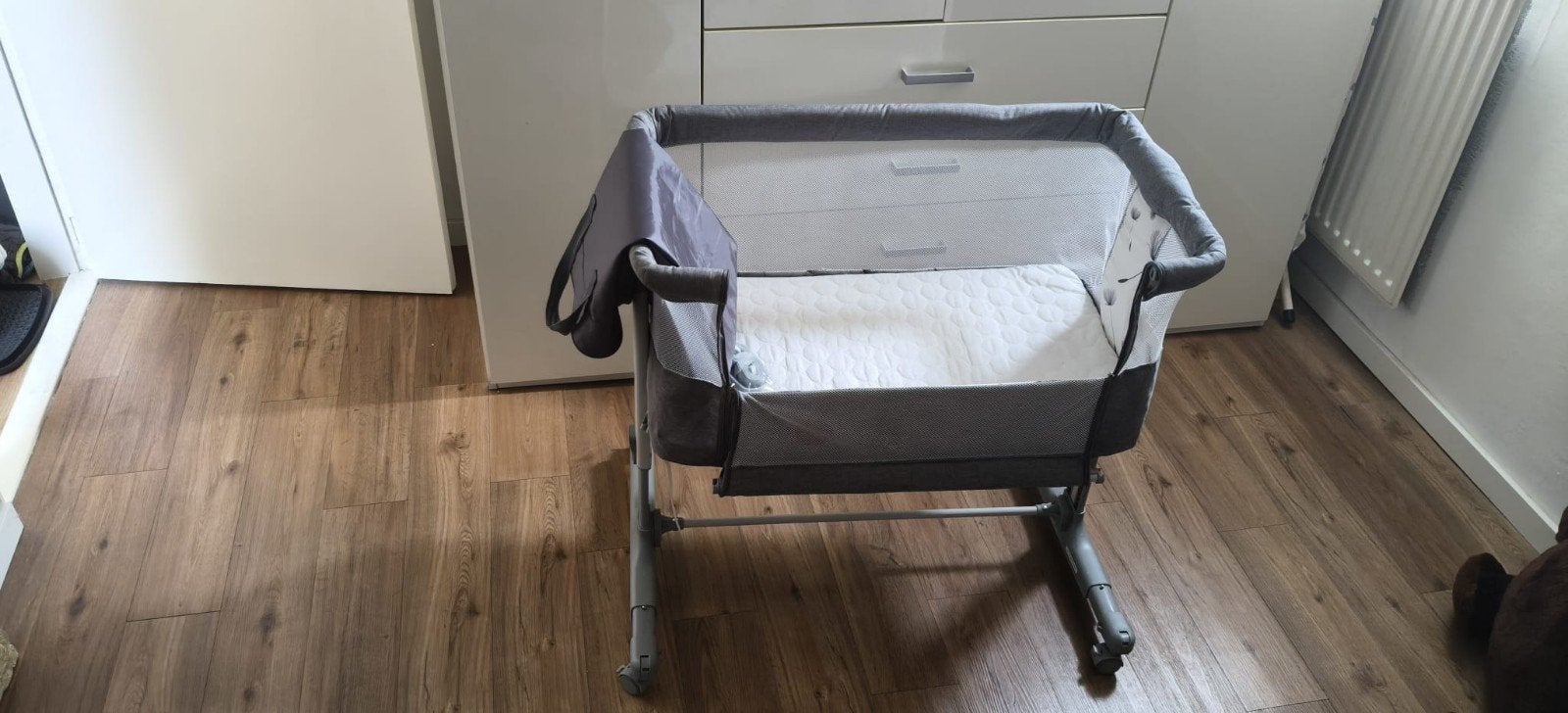 Lionelo babybedje/cosleeper - grijs, Ophalen, Zo goed als nieuw, Overige typen