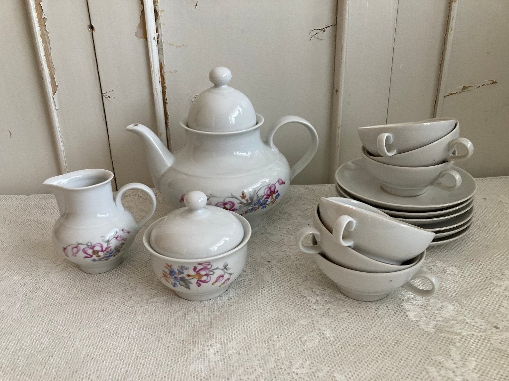 Brocante porseleinen theeservies met theepot - roomstel en, Huis en Inrichting, Keuken | Servies, Gebruikt, Compleet servies, Overige stijlen