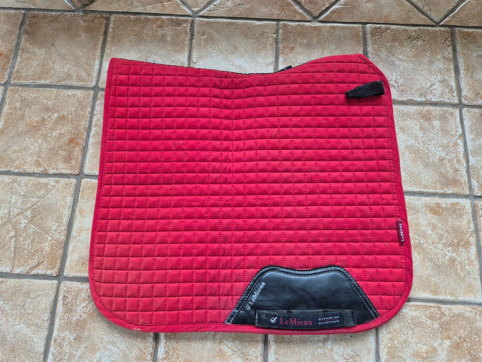Lemieux Chili Red, Full (L), Gebruikt, Dressuurdekje, Rood