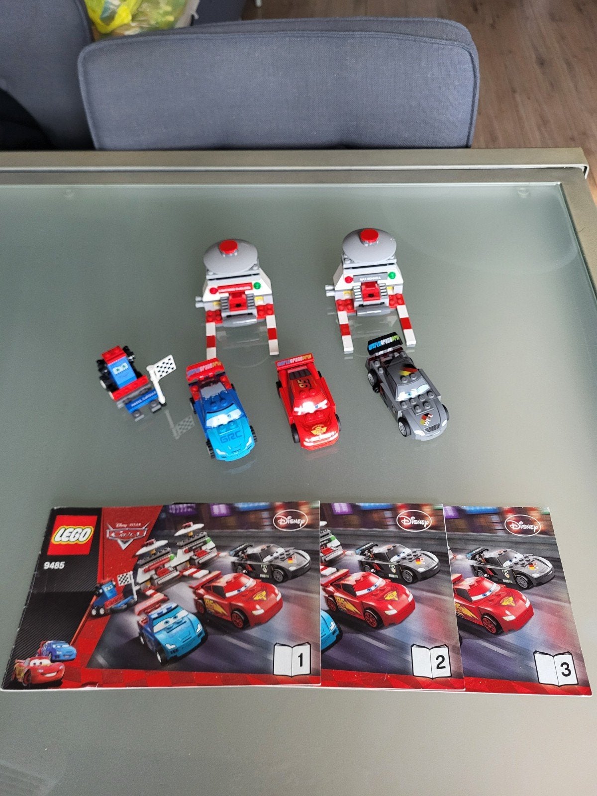 LEGO Cars 9485 Race set met 3 auto's en pitstops, Ophalen of Verzenden, Zo goed als nieuw, Lego