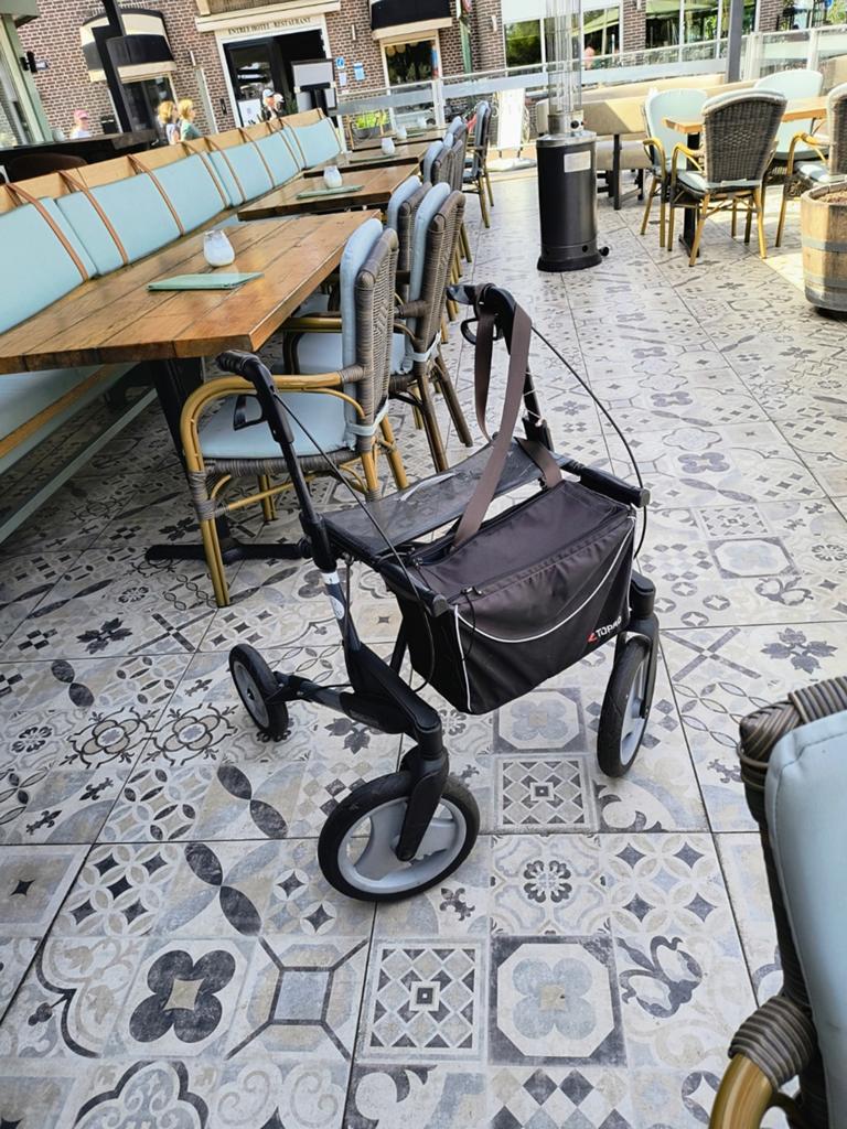 Rollator voor wie het echt kan gebruiken, Diversen, Ophalen