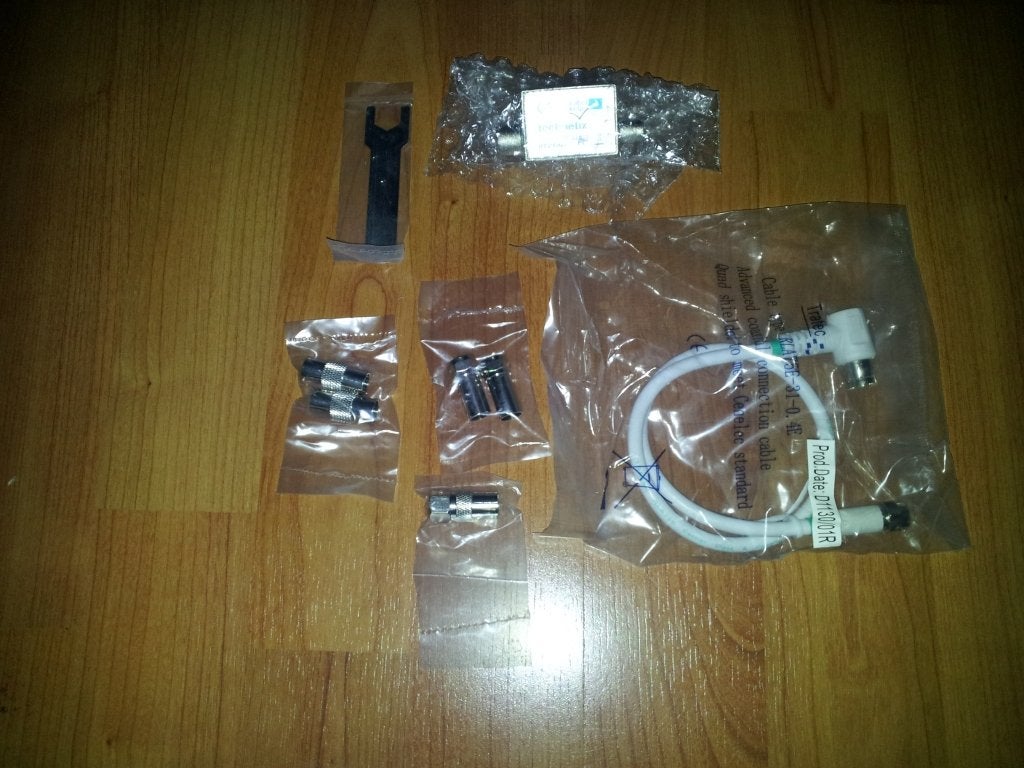 Tratec (Technetix) AOP kabel, F-connectors, sleutel, spitter, Niet ingevuld, Niet ingevuld, Nieuw, Ophalen of Verzenden