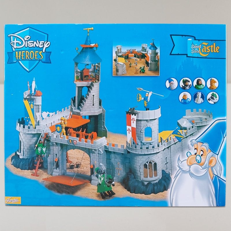Disney Heroes Sword in the Stone Castle Famosa 2004, Verzamelen, Speelgoed, Ophalen of Verzenden, Nieuw