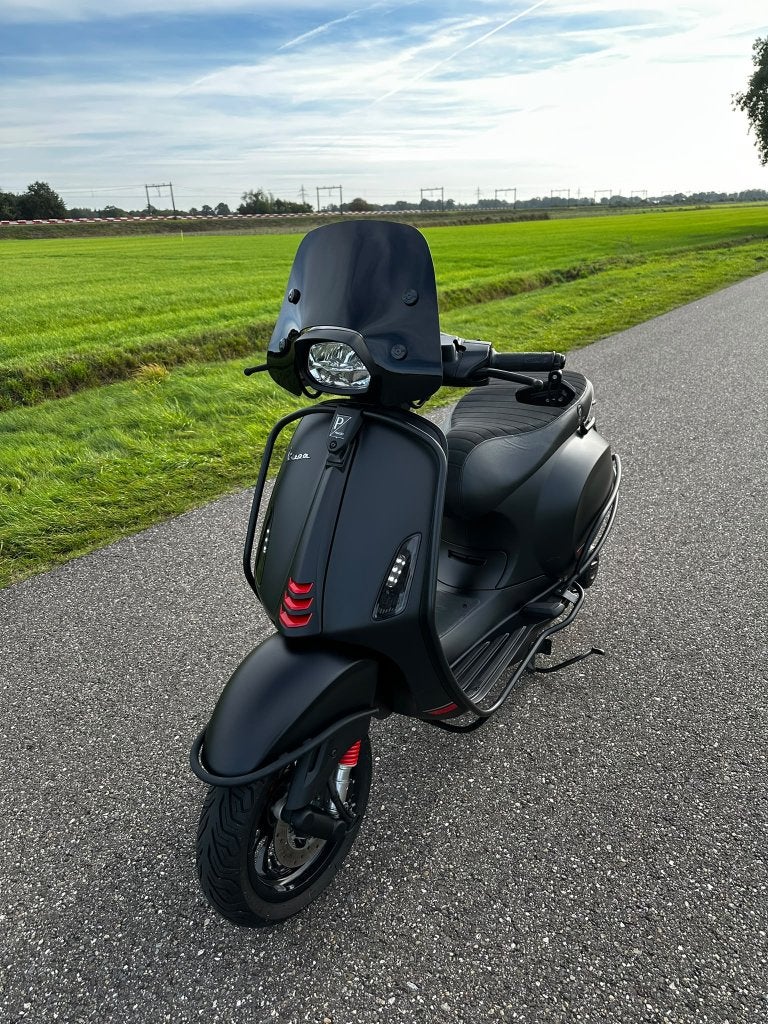 Vespa Sprint Brom E5 | 2022 | 45 km/u | Veel opties, Fietsen en Brommers, Ophalen, Gebruikt, Maximaal 45 km/u, Vespa S