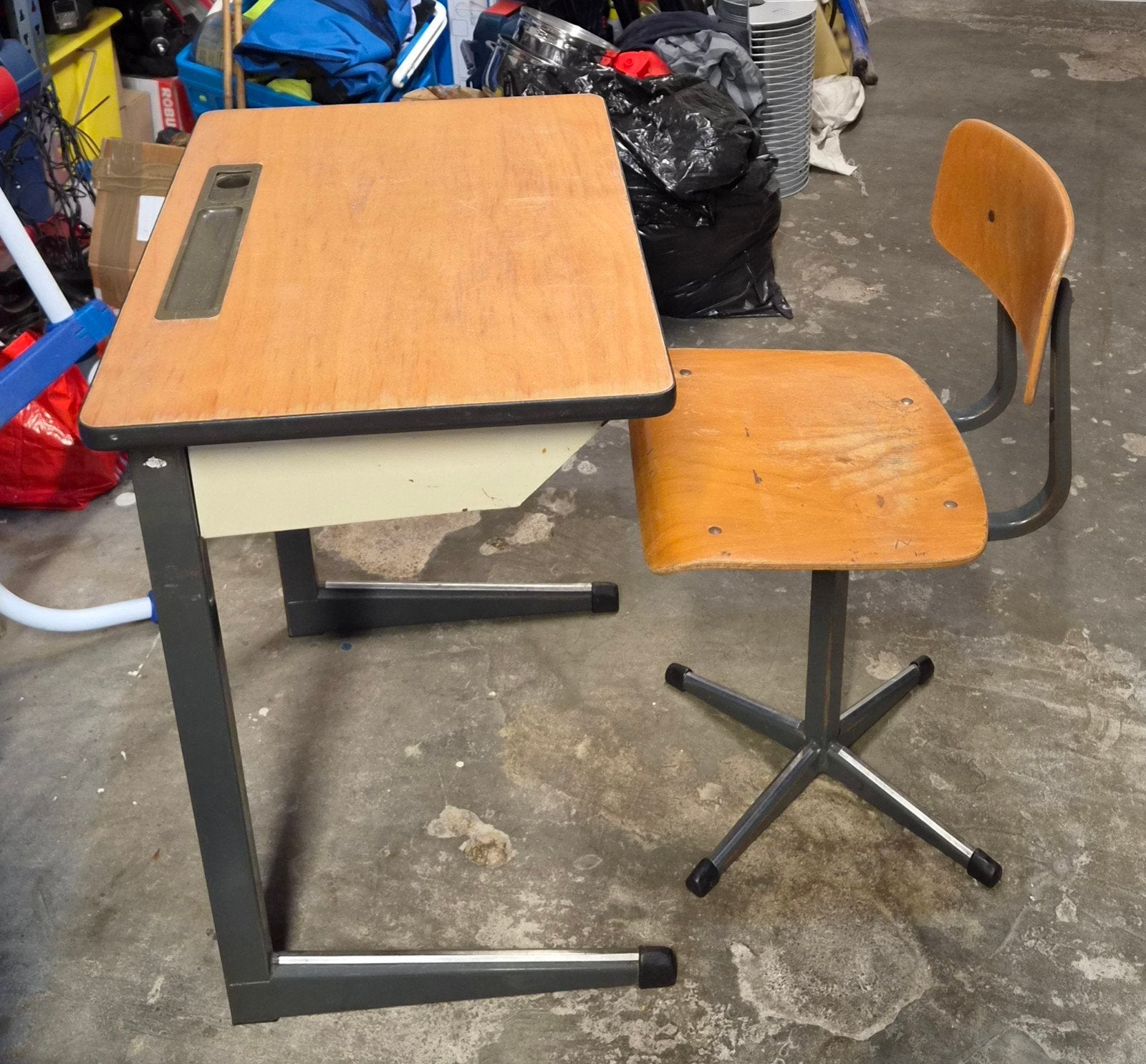 Oude schoolbank met stoel - Vintage set, Ophalen