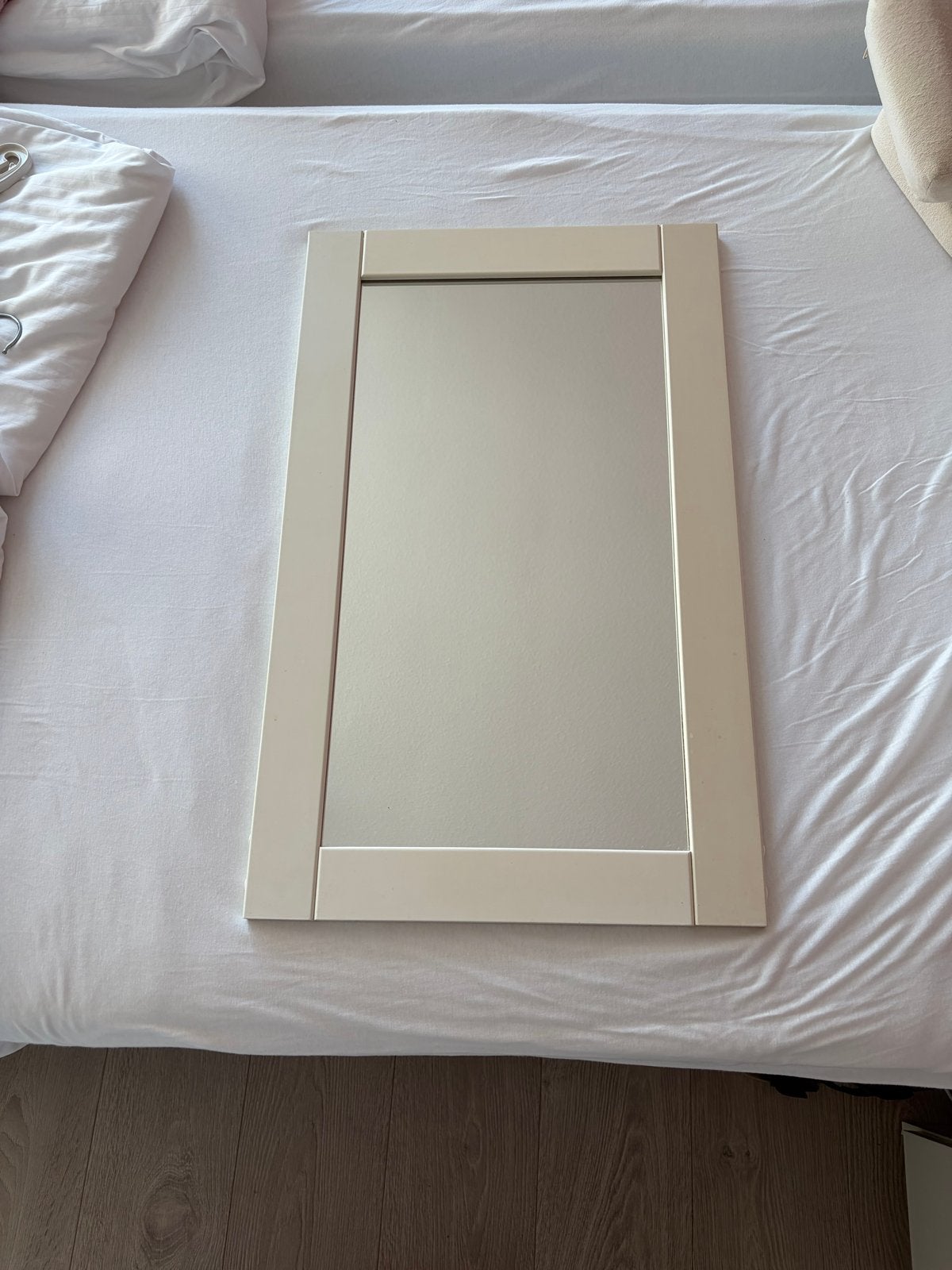 IKEA spiegel met houten frame - 40x60 cm, Ophalen, Minder dan 50 cm, Gebruikt, 100 tot 150 cm