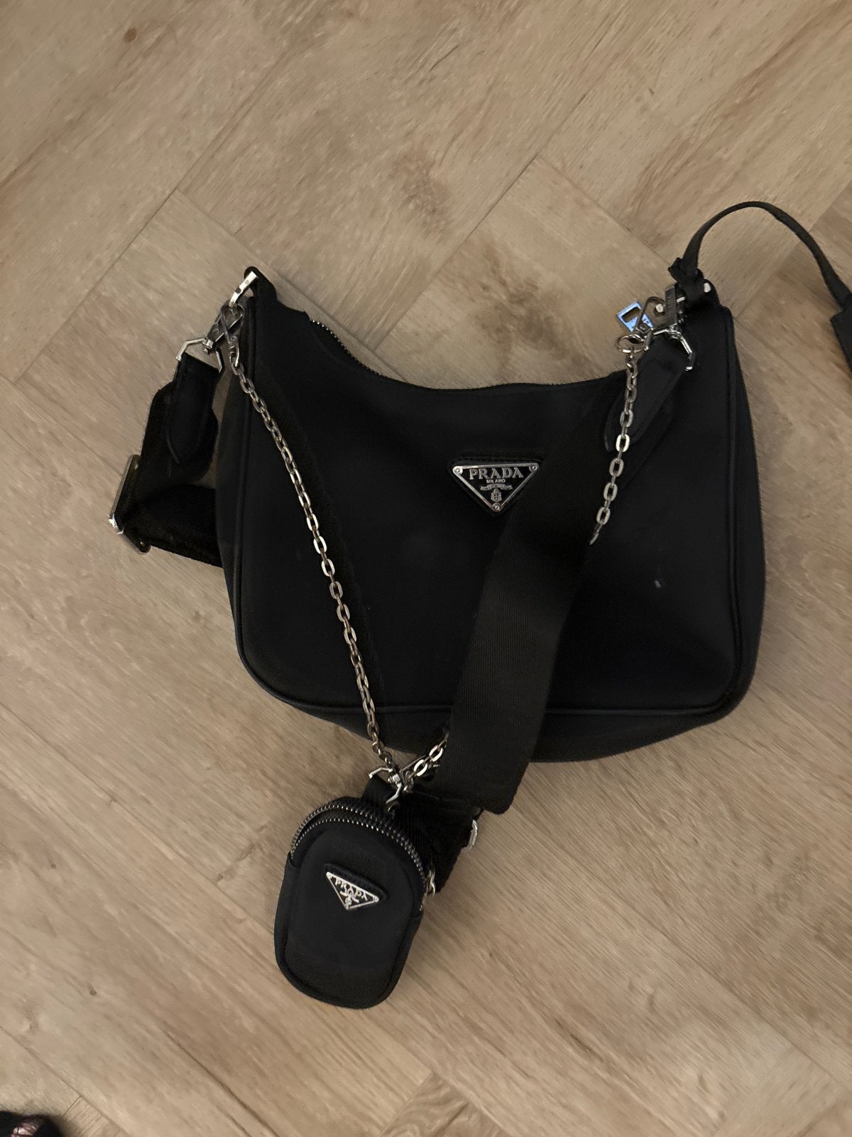 Prada Re-Edition 2005 Schoudertasje Zwart, Ophalen of Verzenden, Gebruikt, Zwart, Schoudertasje