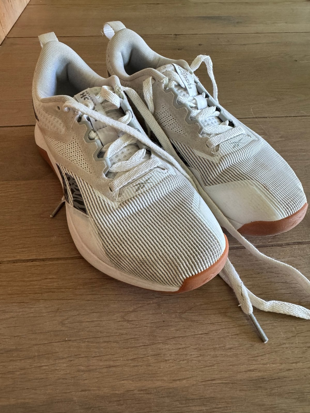 Reebok gymschoenen maat 37, Kinderen en Baby's, Kinderkleding | Schoenen en Sokken, Ophalen of Verzenden