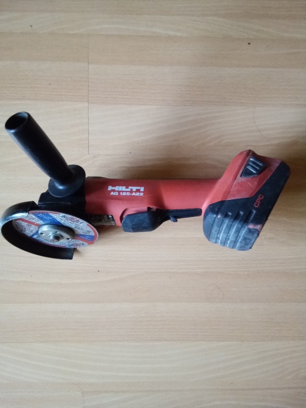 Hilti AG 125-A22, Ophalen, Zo goed als nieuw, Minder dan 700 watt, Haakse handslijpmachine