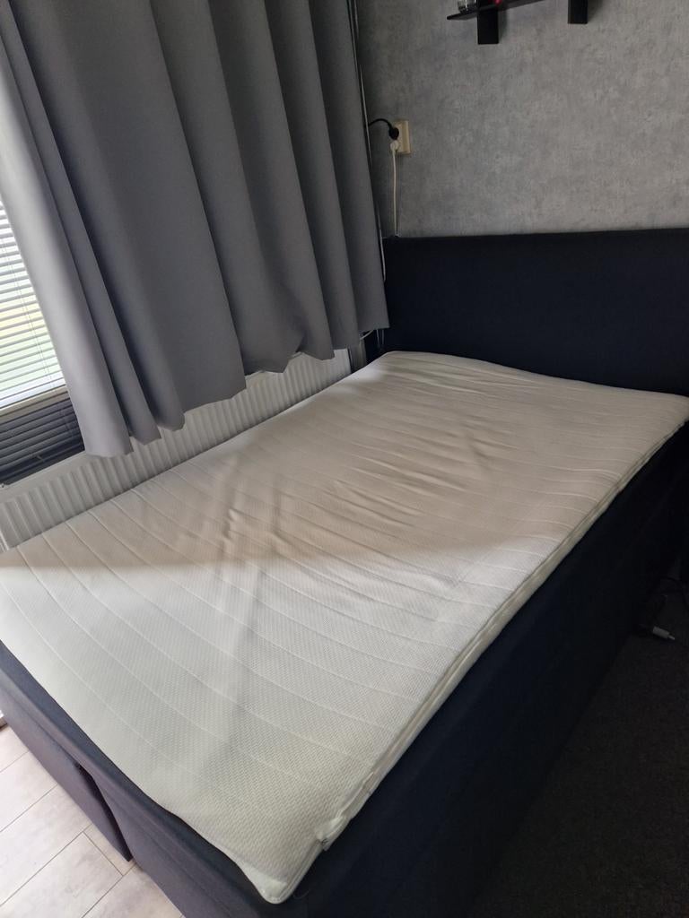 Boxspring 140x200 cm met hoofdbord - Zwart, Huis en Inrichting, Ophalen, Gebruikt, Zwart, Tweepersoons