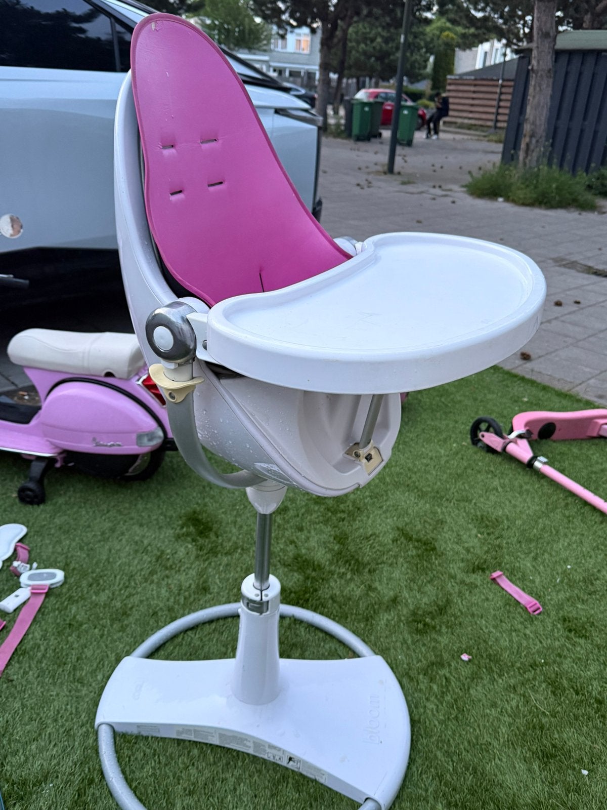 Kinderstoel Bloom Fresco met toebehoren, Kinderen en Baby's, Kinderstoelen, Ophalen, Gebruikt, Meegroeistoel, Gordel(s)