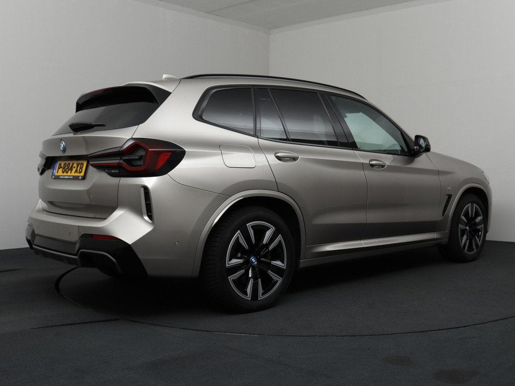 BMW iX3 Executive 80 kWh M-Sport | SoH 95,2% | ACC | Pano |, Auto's, BMW, Automaat, Achterwielaandrijving, Gebruikt, 750 kg