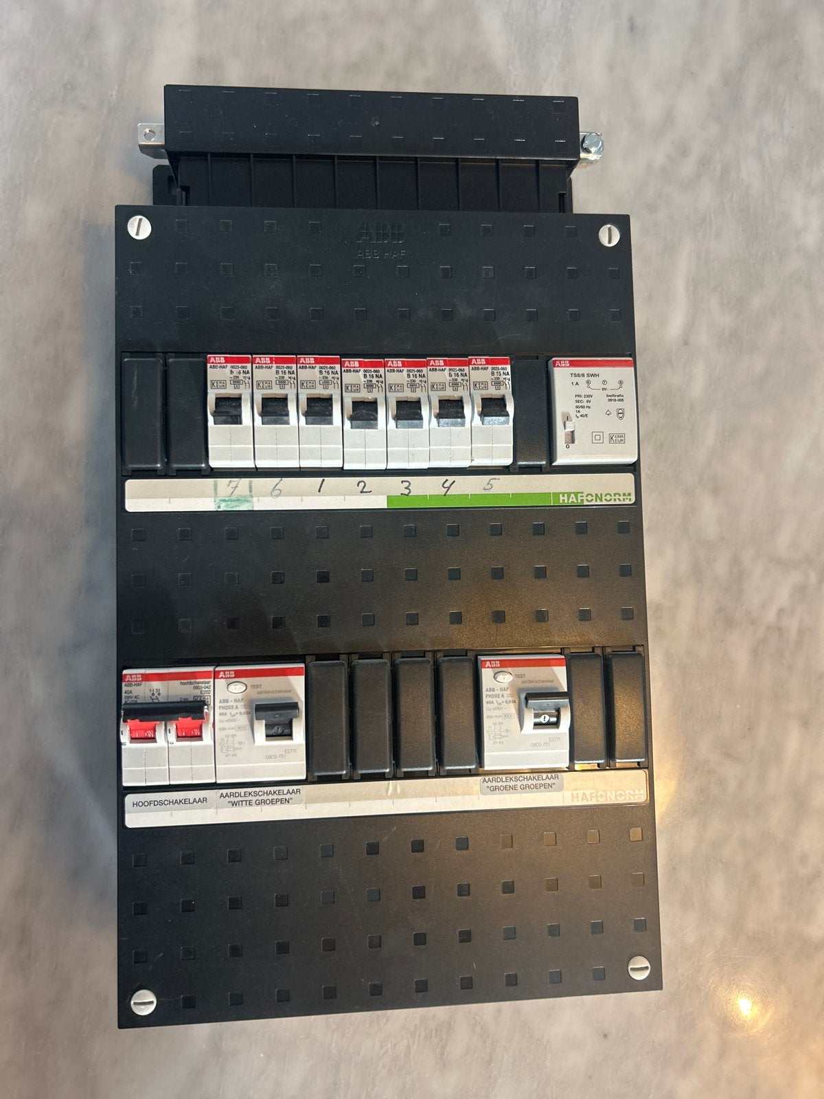 ABB Groepenkast met Aardlekschakelaars en Installatieautomat, Ophalen, Zo goed als nieuw, ABB, Groepenkast