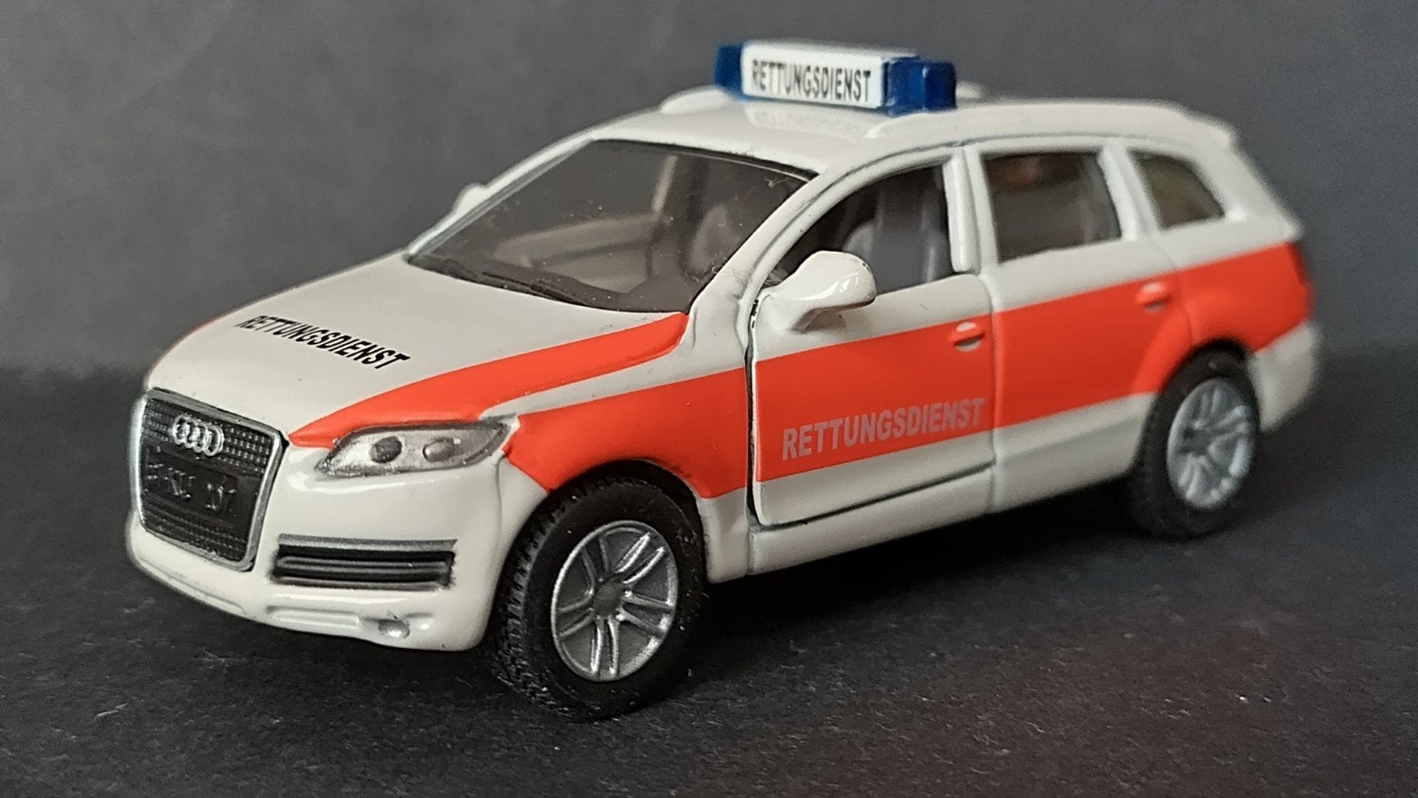 Audi Q7 Rettungsdienst 1:55 Siku Pol, Auto, Ophalen of Verzenden, Zo goed als nieuw, Sieper