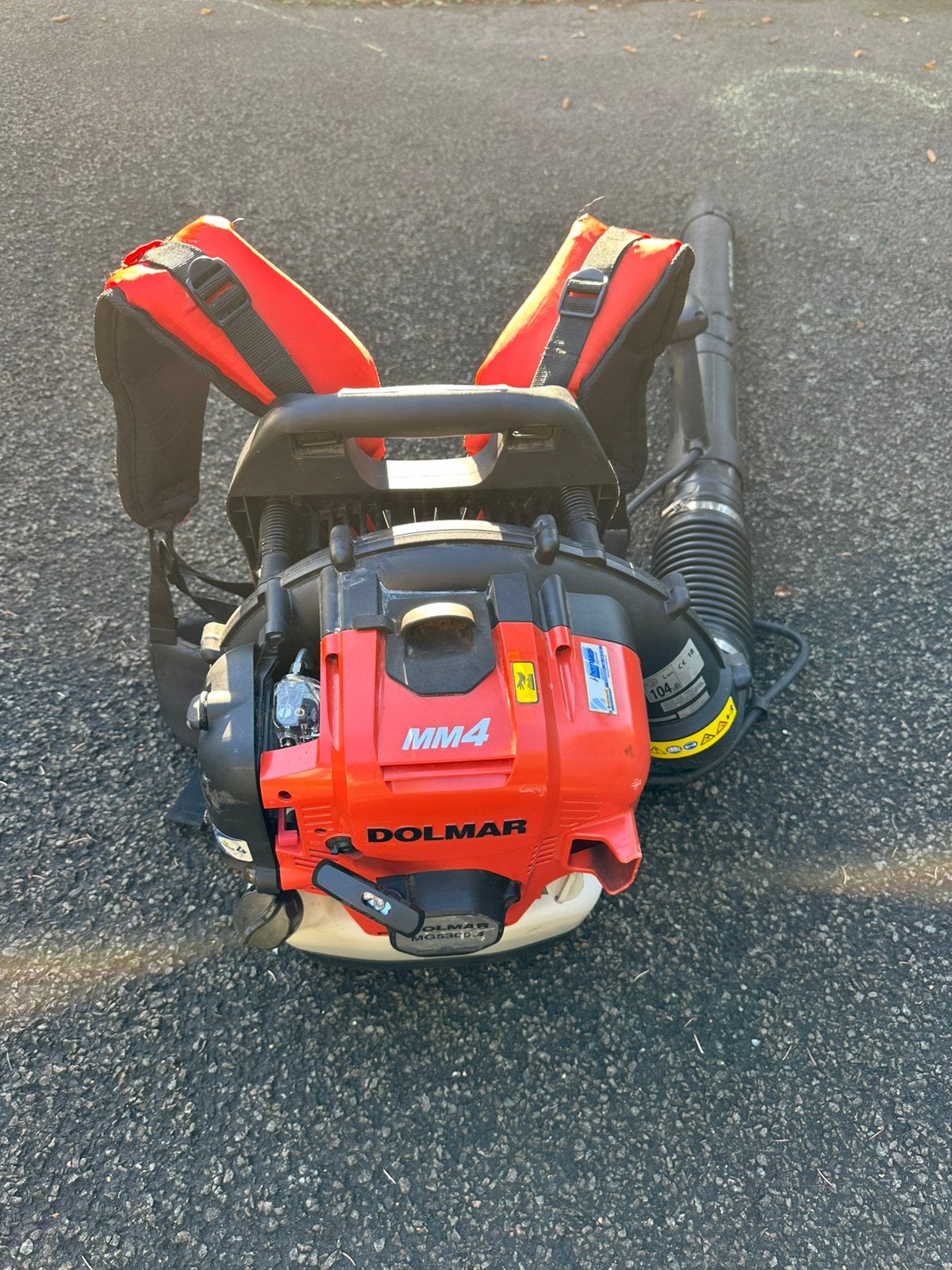 Bladblazer Dolmar MG5300.4 (4-takt), Tuin en Terras, Ophalen, Gebruikt, Benzine, Ruggedragen