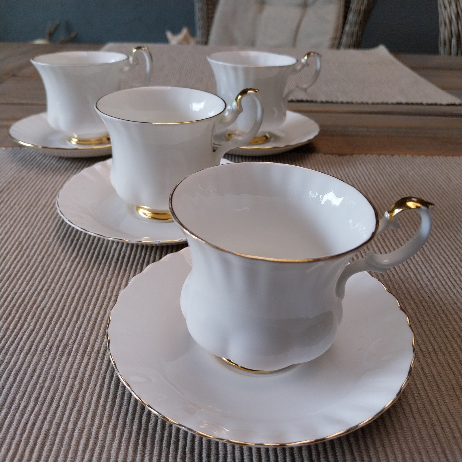 Royal Albert Val D'or 4x dames kop en schotel, Ophalen of Verzenden