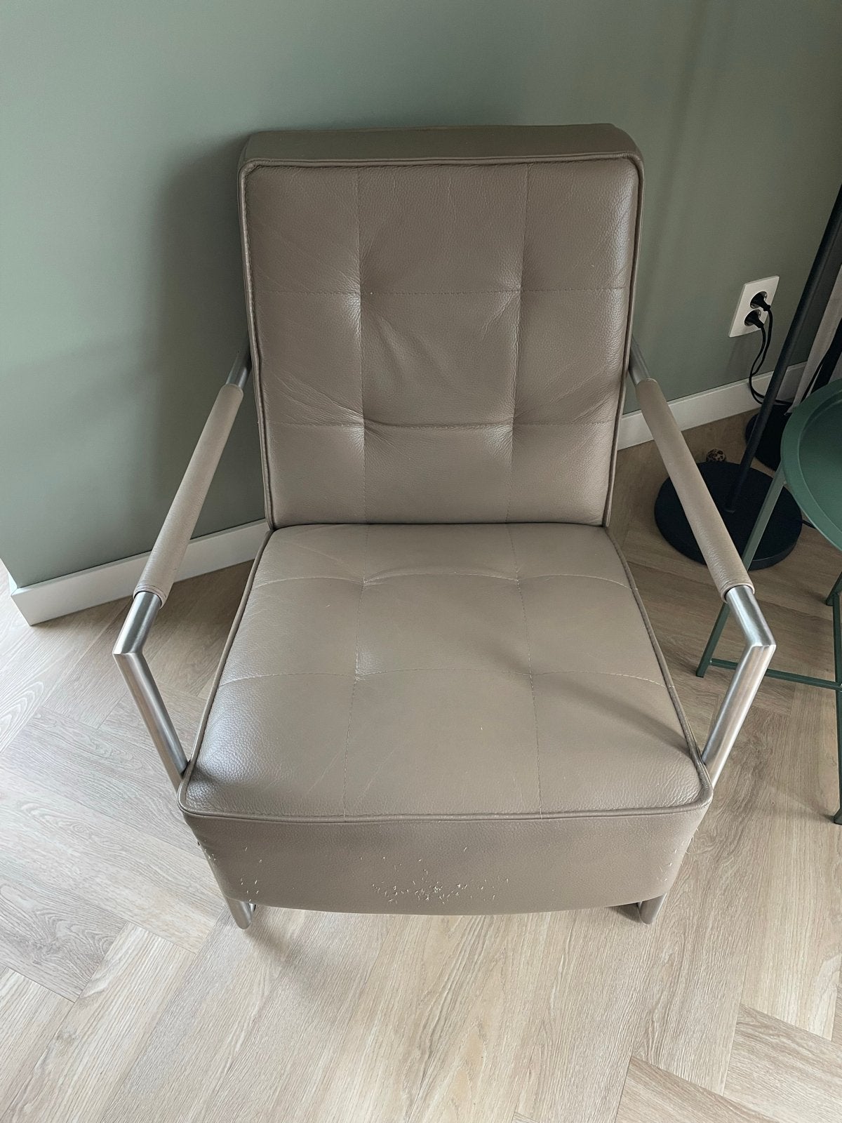 Leren fauteuil van H&H, beige. Een opknapper, Huis en Inrichting, Ophalen, Gebruikt, Overige kleuren, Leer