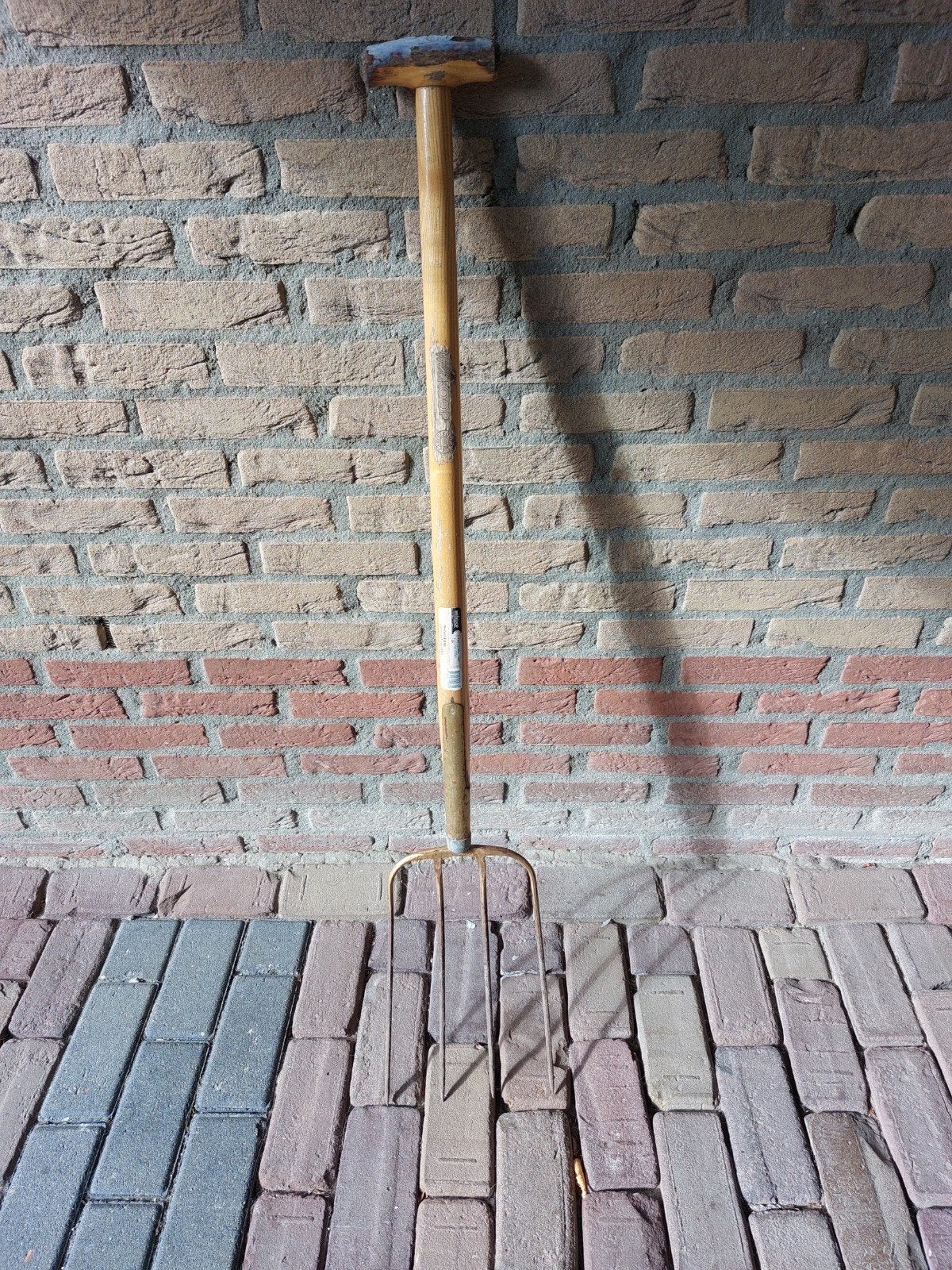 Mestvork met houten steel 4 tands, Moet weg, Tuin en Terras, Ophalen, Gebruikt, Vork