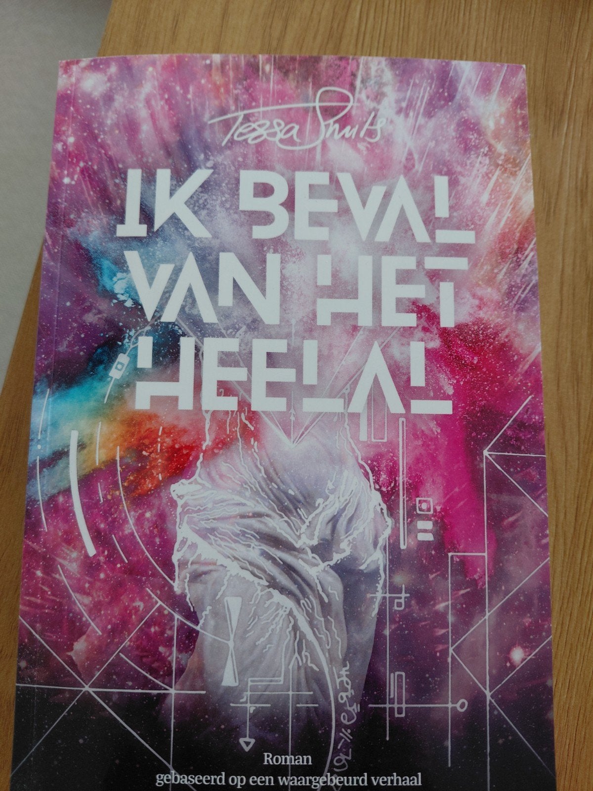 Tessa Smits - Ik beval van het heelal, Ophalen of Verzenden, Zo goed als nieuw, Tessa Smits