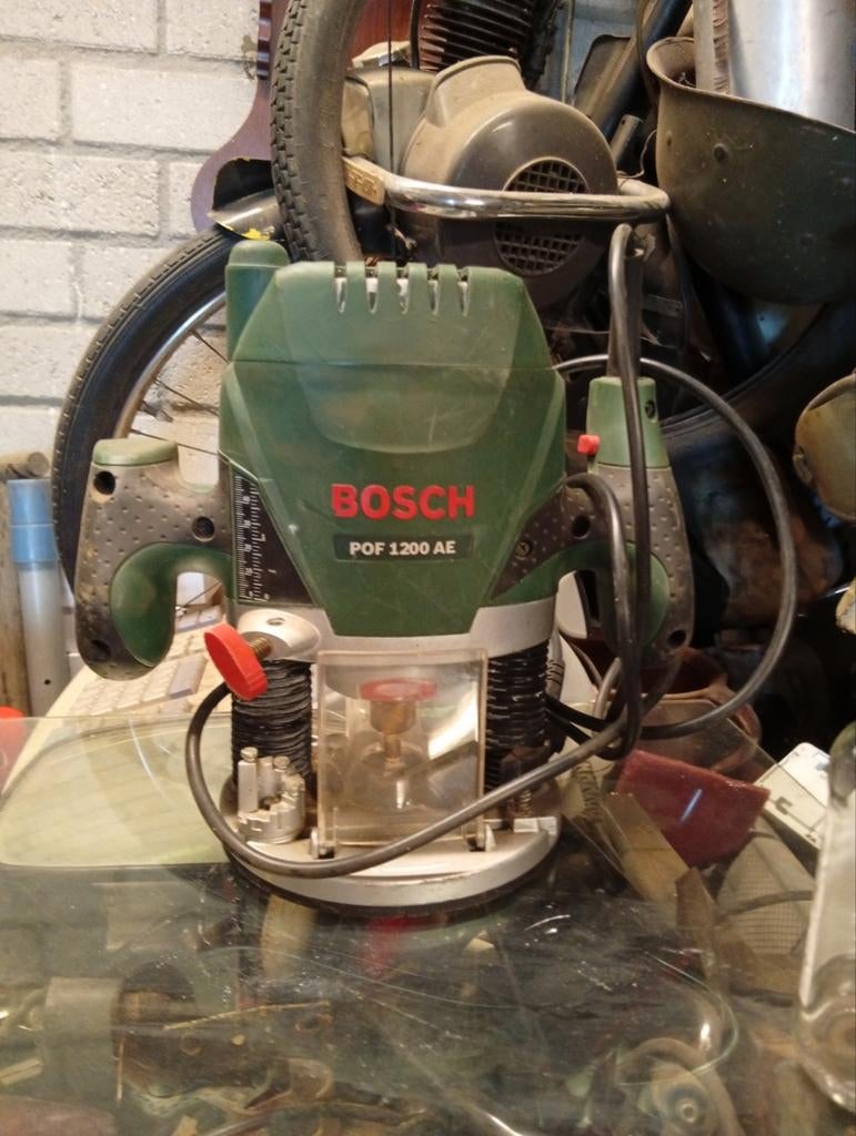 Bosch POF 1200 AE bovenfrees, Gebruikt, Ophalen of Verzenden, Bovenfrees, Bosch